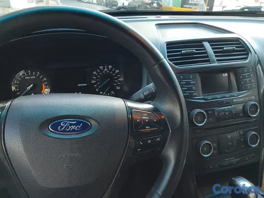 2017 Ford Explorer — foto 10 / 20