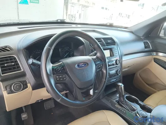 2017 Ford Explorer — foto 14 / 20