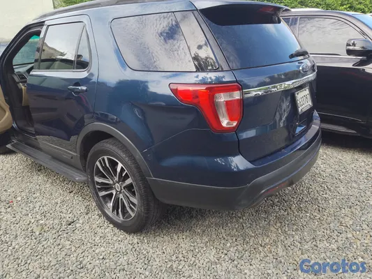 2017 Ford Explorer — foto 19 / 20