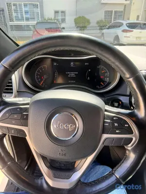 2020 Jeep Cherokee — foto 2 / 10