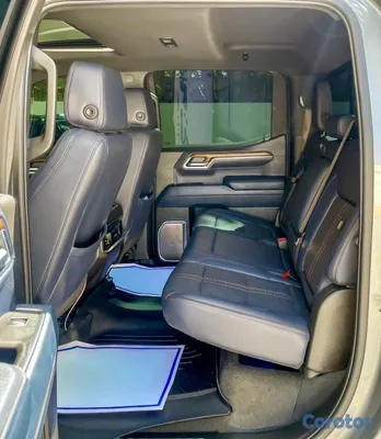 2025 Chevrolet Silverado — foto 8 / 10