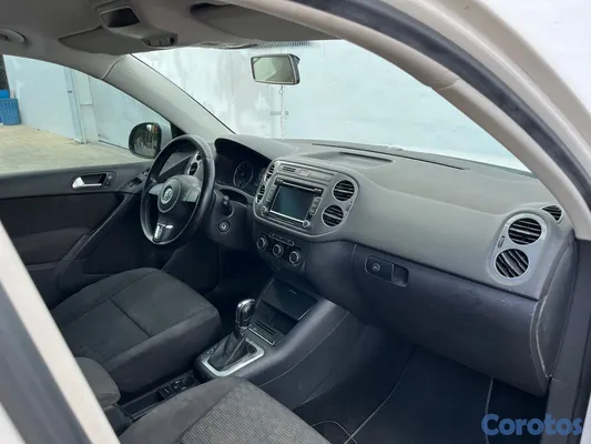 2013 Volkswagen Tiguan — foto 10 / 15