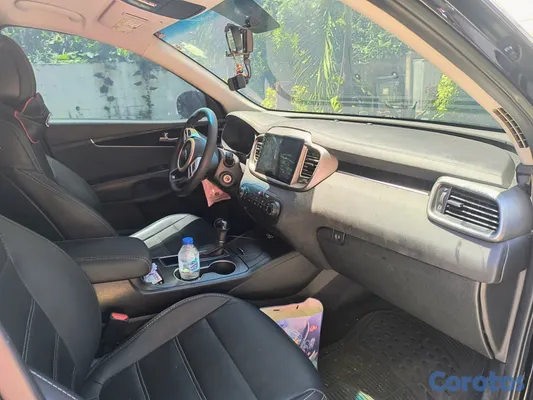 2016 Kia Sorento — foto 9 / 15