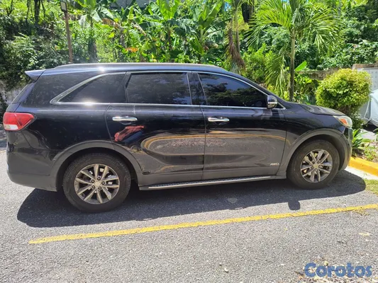 2016 Kia Sorento — foto 11 / 15