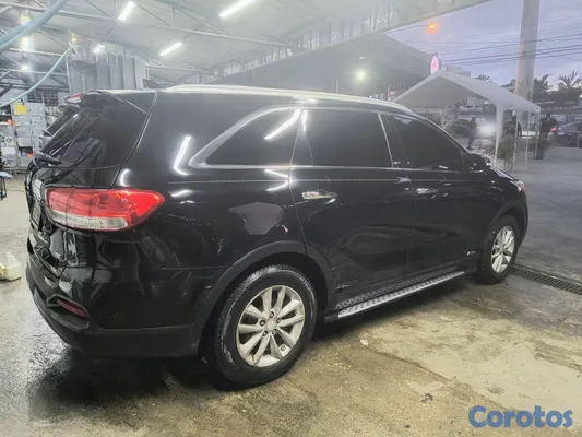 2016 Kia Sorento — foto 15 / 15