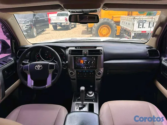 2011 Toyota 4 Runner — foto 3 / 5