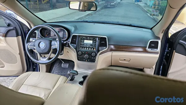 2015 Jeep Cherokee — foto 8 / 10