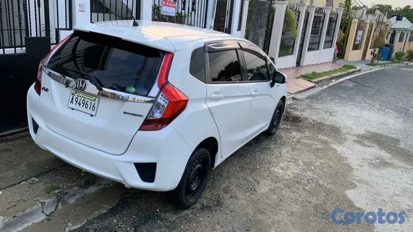 2017 Honda Fit — foto 2 / 6