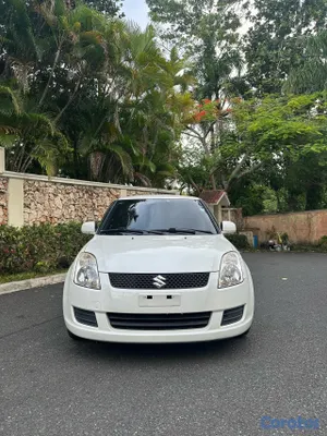 2011 Suzuki Swift — foto 4 / 10