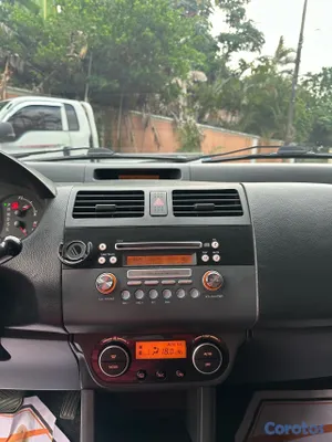 2011 Suzuki Swift — foto 10 / 10