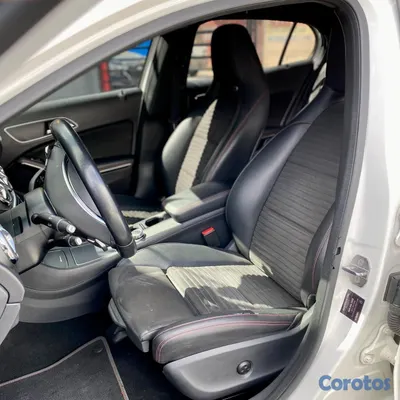 2019 Mercedes-Benz Clase GLA — foto 12 / 17