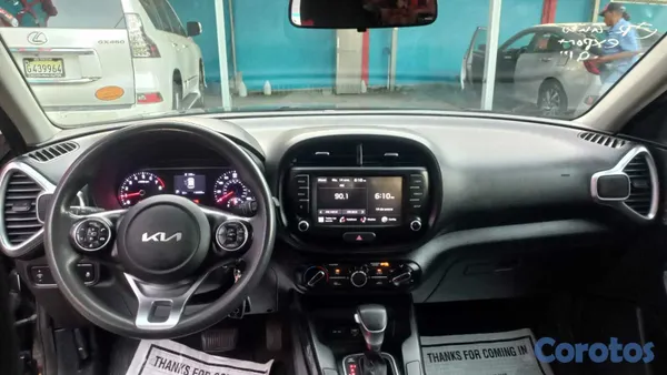 2022 Kia Soul LX — foto 2 / 11