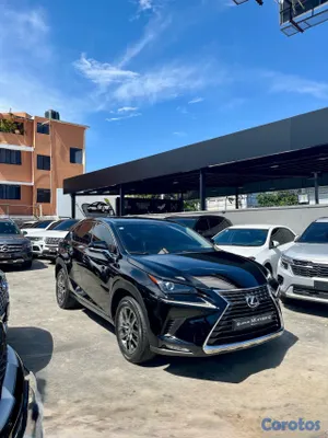 2019 Lexus NX — foto 2 / 10