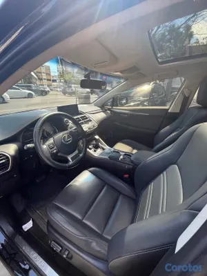 2019 Lexus NX — foto 4 / 10