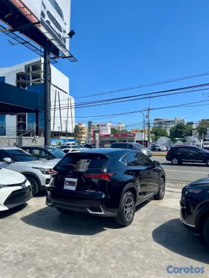 2019 Lexus NX — foto 6 / 10