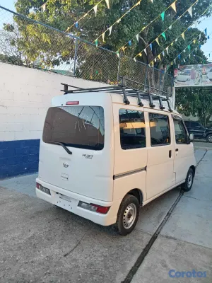 2020 Daihatsu Hijet — foto 3 / 10