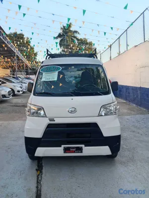 2020 Daihatsu Hijet — foto 5 / 10