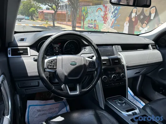2016 Land Rover Discovery — foto 5 / 6