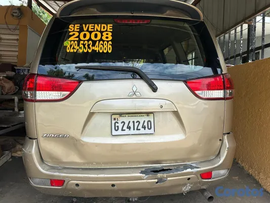 2008 Mitsubishi Zinger