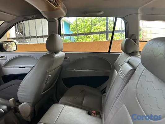 2008 Mitsubishi Zinger — foto 11 / 17