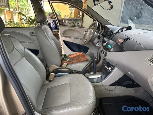 2008 Mitsubishi Zinger — foto 12 / 17