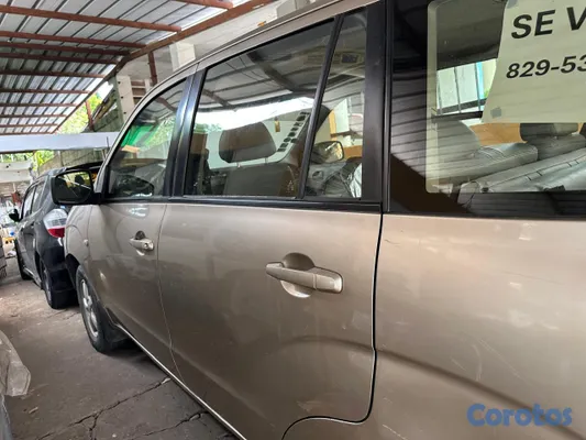 2008 Mitsubishi Zinger — foto 14 / 17