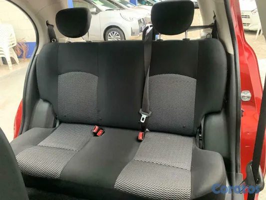 2022 Nissan March — foto 7 / 10