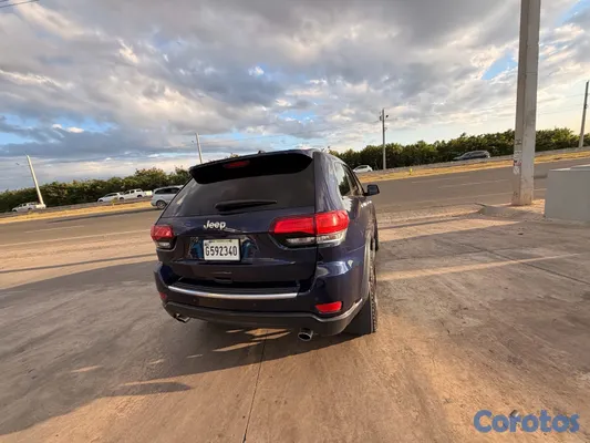 2017 Jeep Cherokee — foto 5 / 11