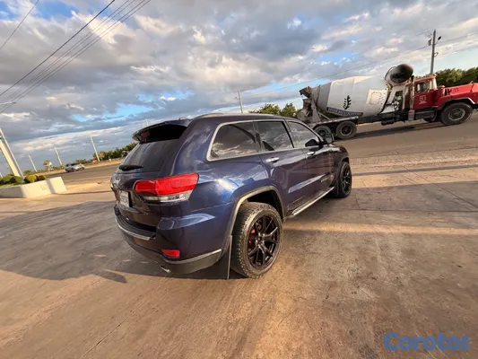 2017 Jeep Cherokee — foto 6 / 11