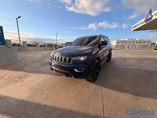 2017 Jeep Cherokee — foto 10 / 11