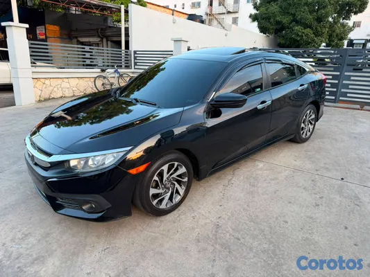 2018 Honda Civic — foto 10 / 11