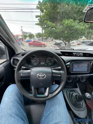 2023 Toyota Hilux — foto 4 / 10