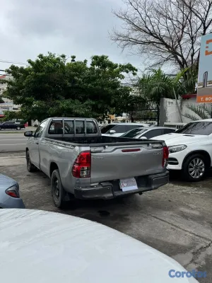 2023 Toyota Hilux — foto 6 / 10