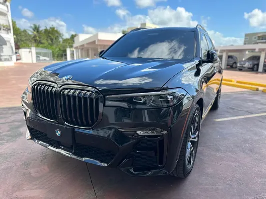 2021 BMW Serie X — foto 2 / 9