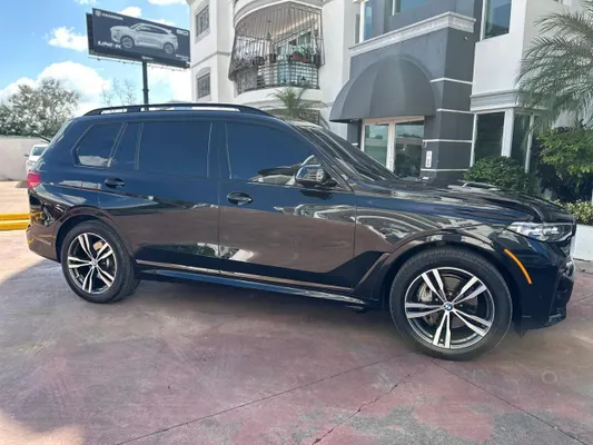 2021 BMW Serie X — foto 9 / 9