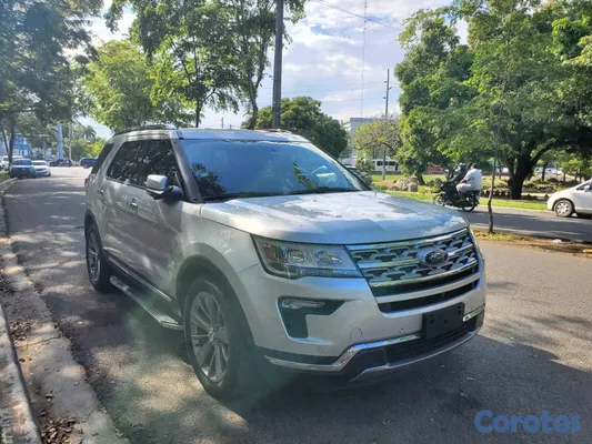 2018 Ford Explorer — foto 4 / 10
