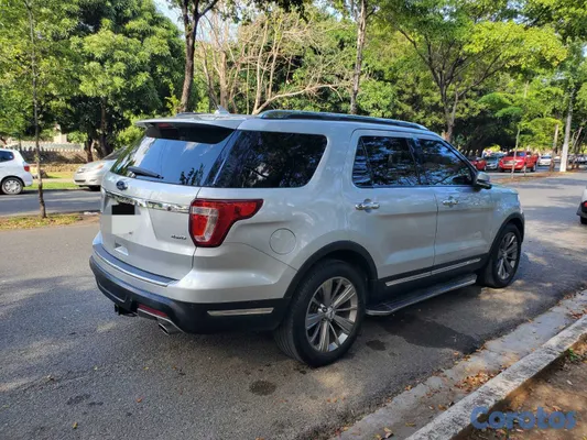 2018 Ford Explorer — foto 5 / 10