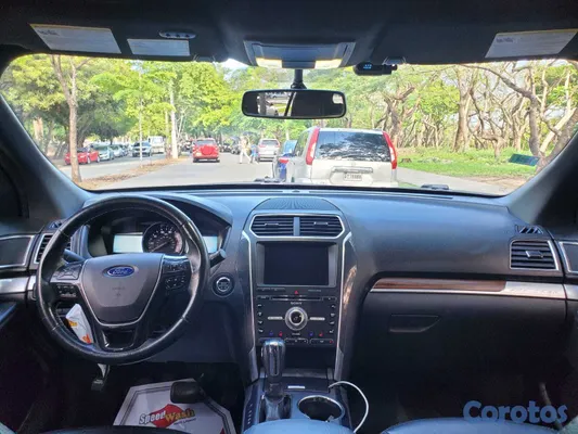 2018 Ford Explorer — foto 8 / 10