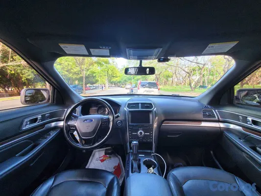 2018 Ford Explorer — foto 9 / 10