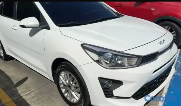 2023 Kia Rio — foto 3 / 13