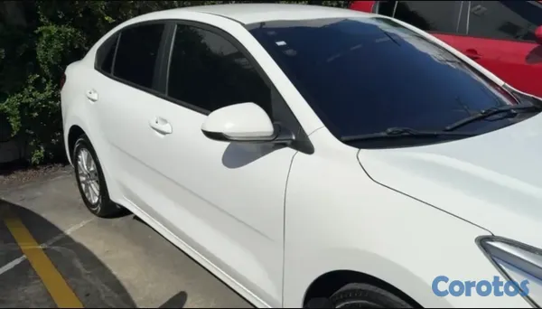 2023 Kia Rio — foto 5 / 13