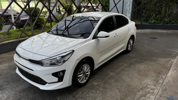 2023 Kia Rio — foto 6 / 13