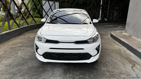 2023 Kia Rio — foto 7 / 13
