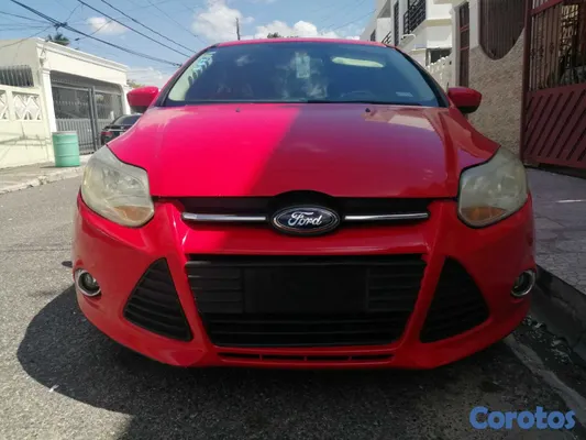 2012 Ford Focus — foto 2 / 9