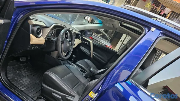 2015 Toyota Rav-4 — foto 9 / 12