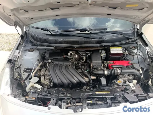 2020 Nissan Versa — foto 7 / 9