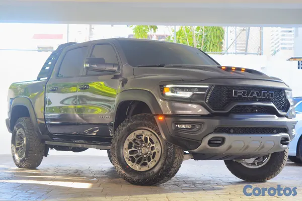 2026 Otra Ram 1500 TRX — foto 2 / 15