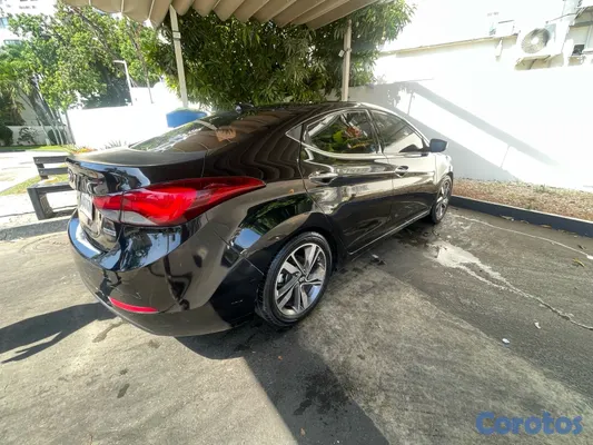 2014 Hyundai Elantra — foto 3 / 10