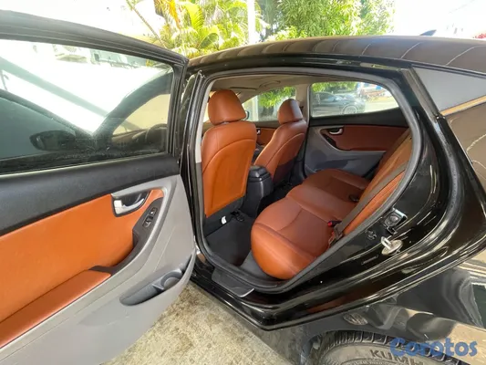 2014 Hyundai Elantra — foto 4 / 10