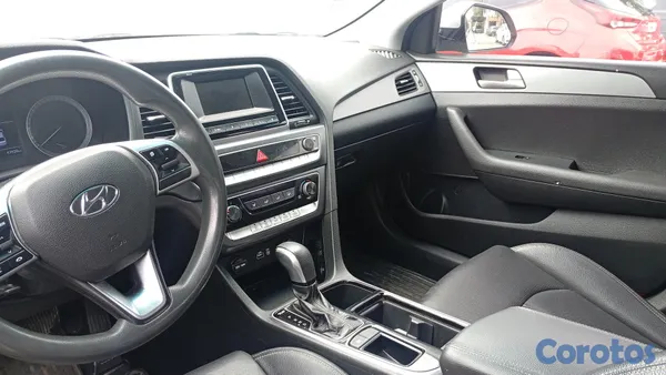 2020 Hyundai Sonata — foto 3 / 5
